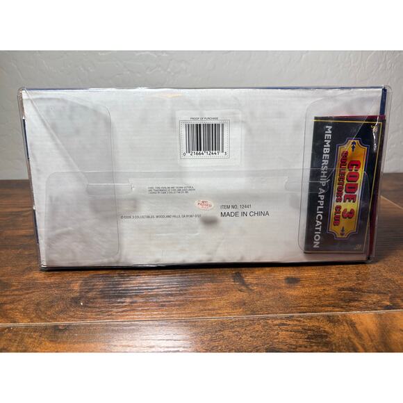 Code 3 NYPD Model Police Car Die Cast Model 1:24- Patch- New in Box - Picture 6 of 6